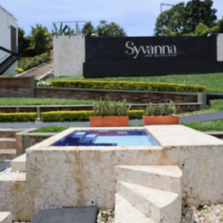 Hotel Syvanna Wellness&Spa Cerritos Exteriör bild