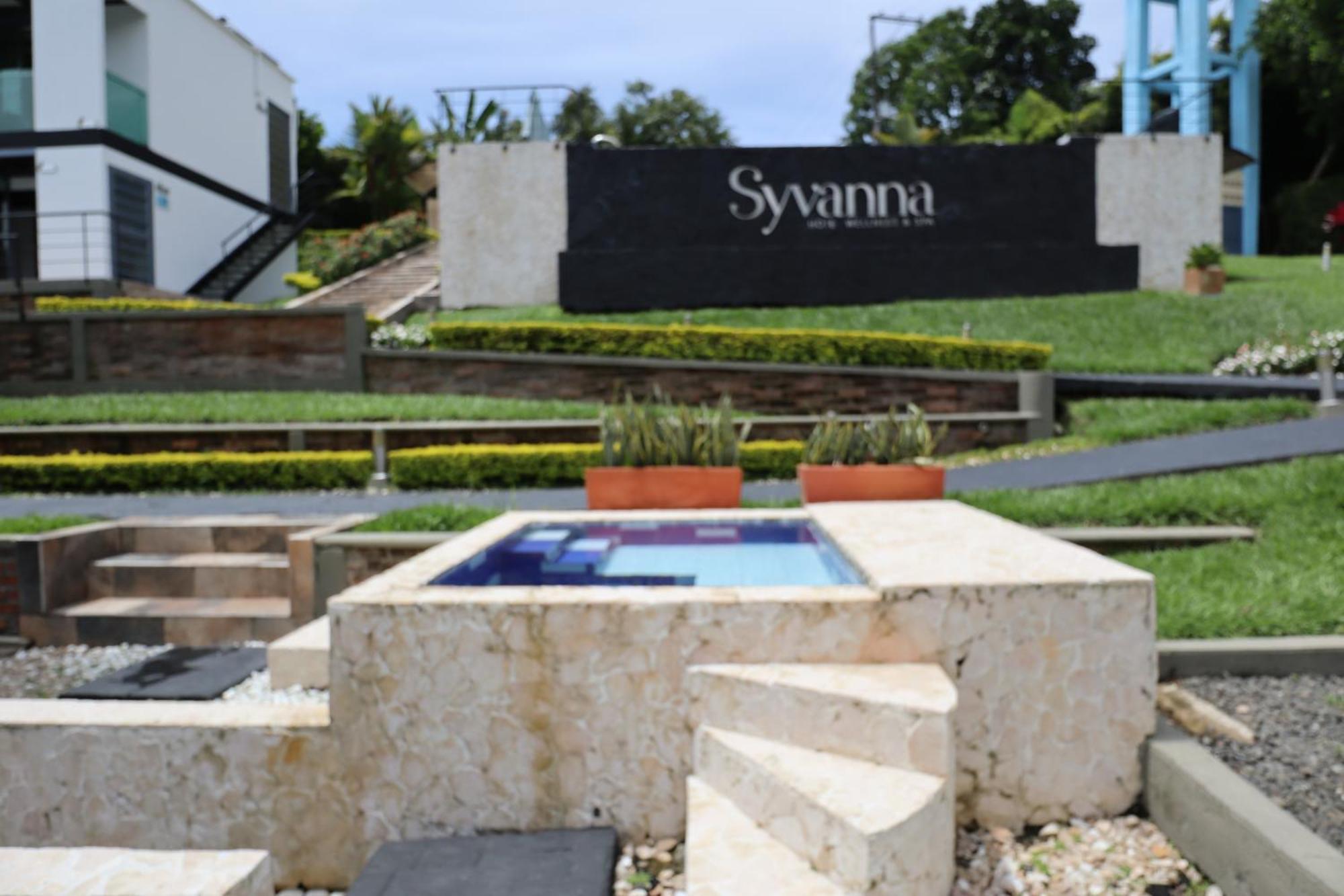 Hotel Syvanna Wellness&Spa Cerritos Exteriör bild