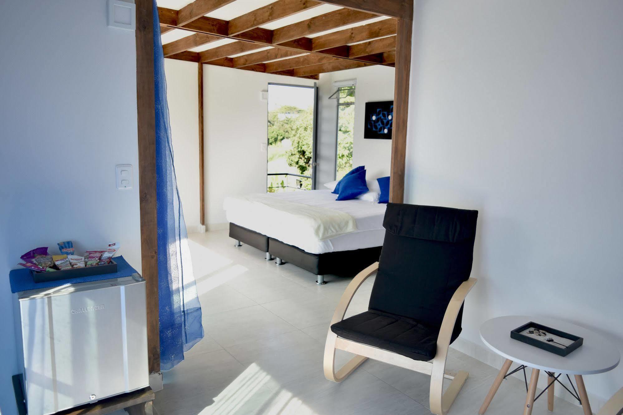 Hotel Syvanna Wellness&Spa Cerritos Exteriör bild